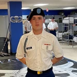 Meet your Posher, Ashlee